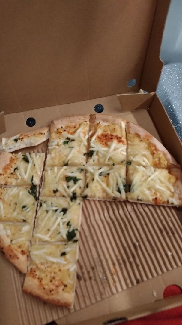 review photo of Crust Gourmet Pizza Bar Herb and Garlic Squares shared by @lattebinch on 14 Jun 2019 - review