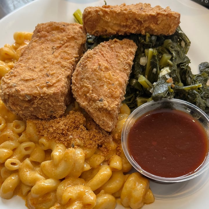 review photo of The Hogtown Vegan on College Southern combo shared by @matro on 07 Jan 2023 - review