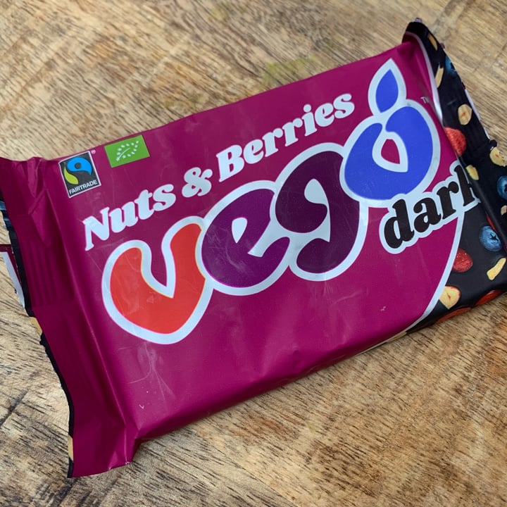 photo of Vego Nuts And Berries Vego Dark shared by @gabigabsta on  03 Dec 2021 - review