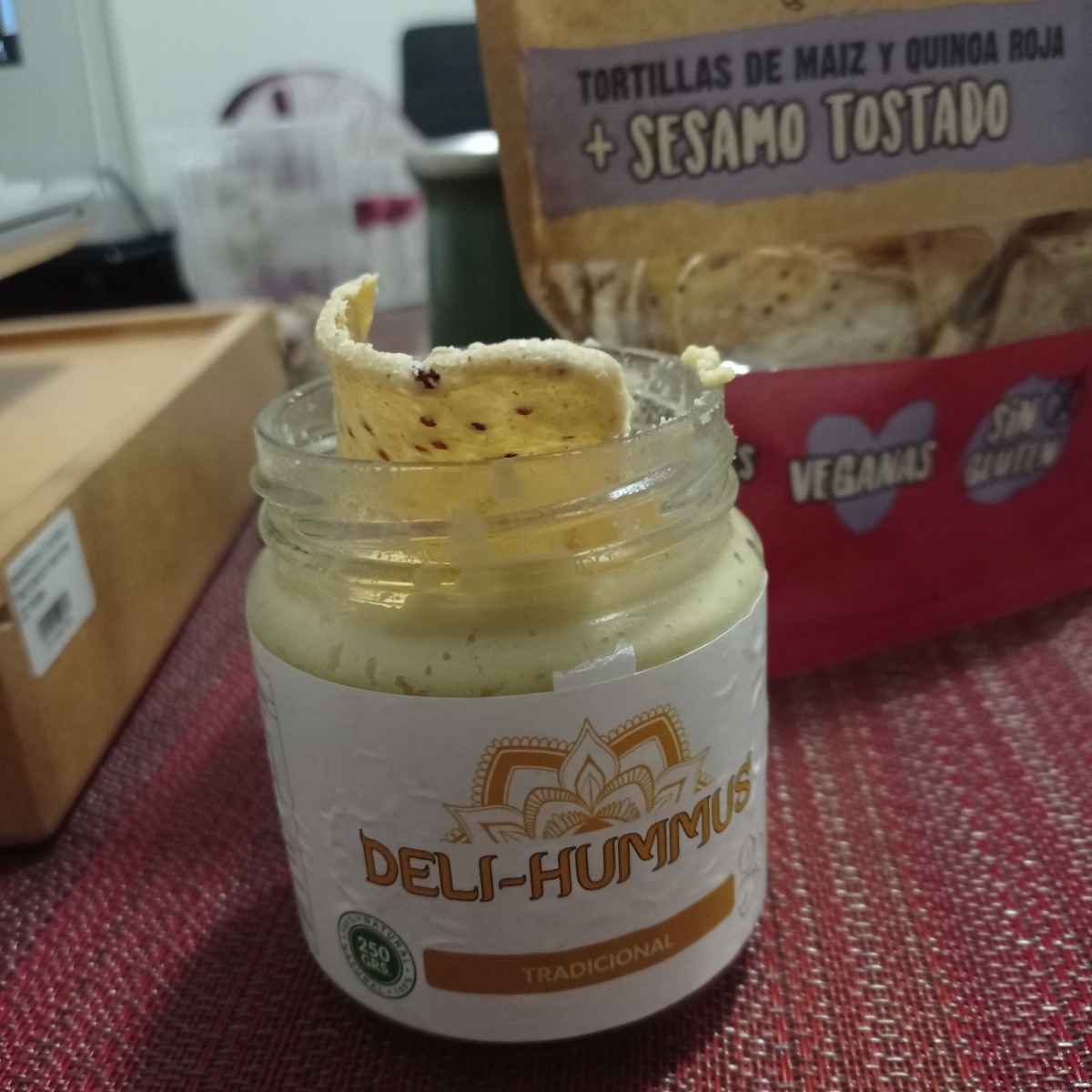 Hummus Tradicional from Deli-hummus - Vegan Product Reviews & Ratings ...
