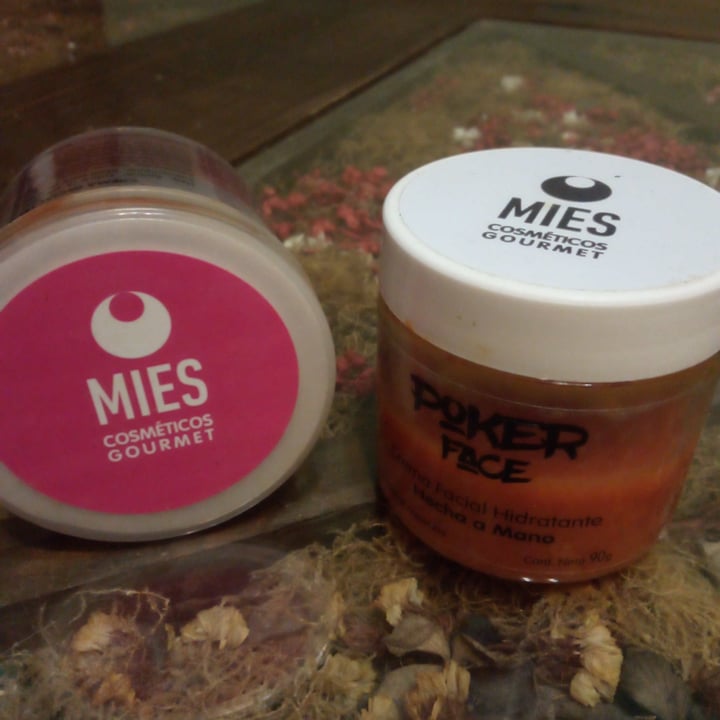 photo of Mies Crema Facial Hidratante shared by @mini46mf on  06 Nov 2020 - review
