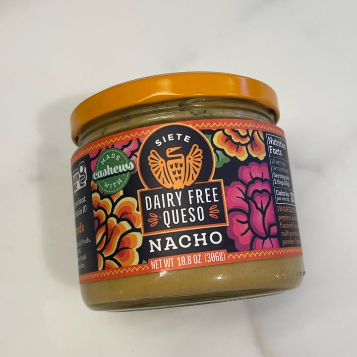 photo of Siete Family Foods Cashew Queso Mild Nacho shared by @whyieatplants on  20 Dec 2021 - review