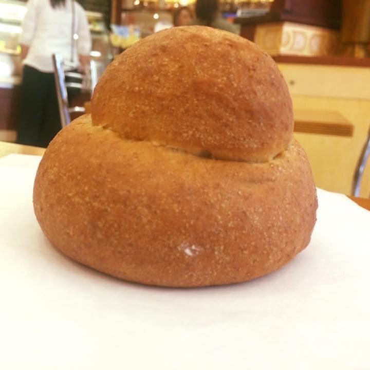 review photo of Bar Dolcezza di Cuscunà Temistocle Brioche con tuppo shared by @laelena on 25 Nov 2021 - review
