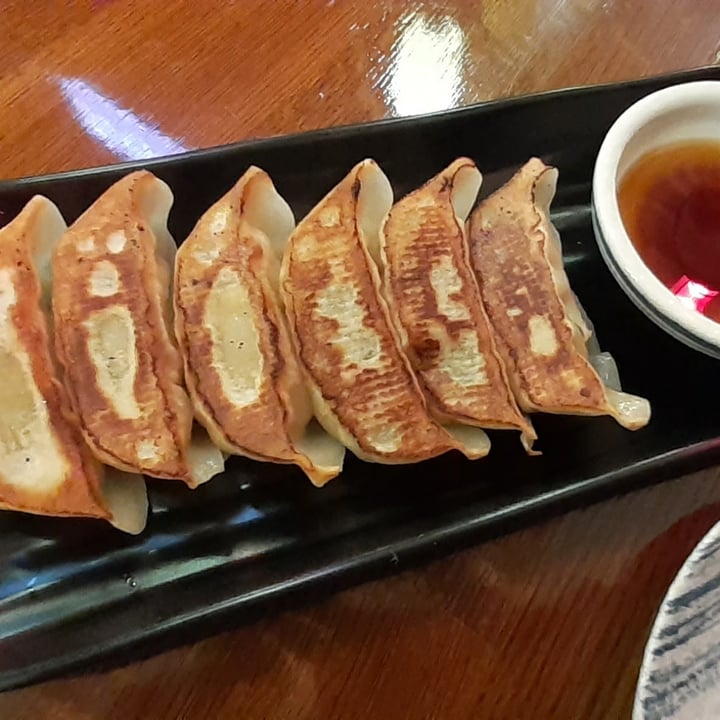 photo of Ramen Shifu Gyozas Vegetales shared by @costyoldhouse on  25 Apr 2022 - review