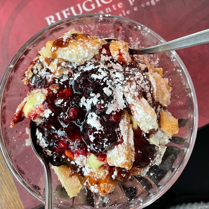review photo of Rifugio Romano Sbriciolata vegan frutti di bosco shared by @saraveggy on 24 Apr 2022 - review