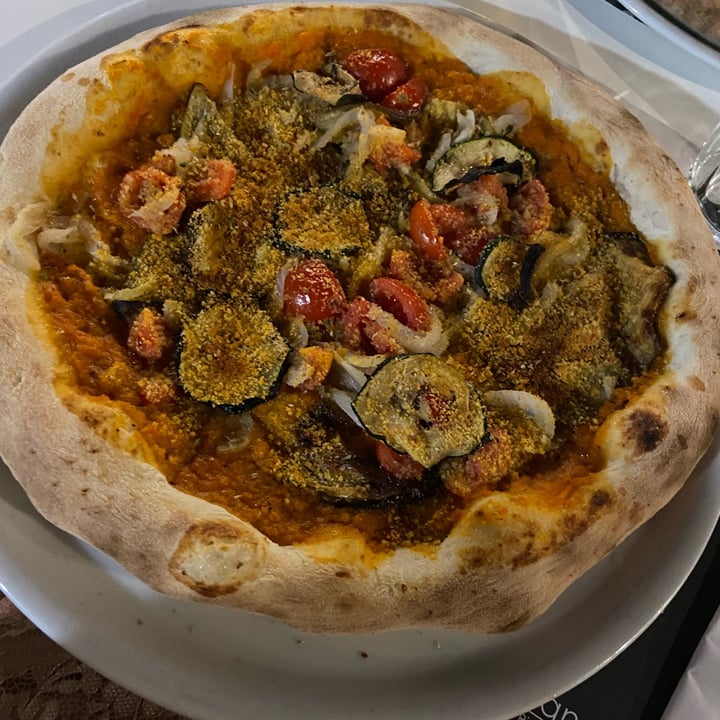 photo of BiancoPepe Food&Drink Pizza vegetariana shared by @aledece on  19 Jul 2022 - review