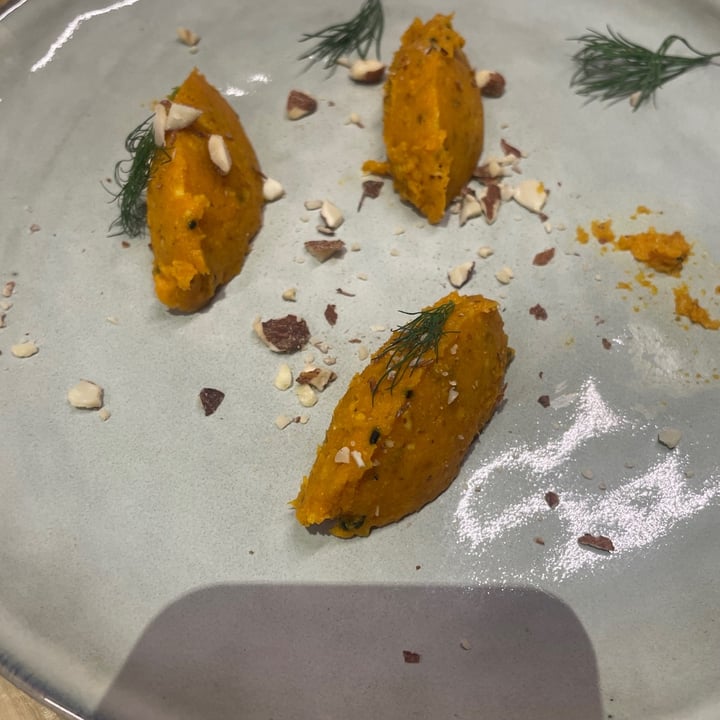 review photo of Contrada Govinda pate di carote e mandorle shared by @silviagoggi on 17 Sep 2022 - review