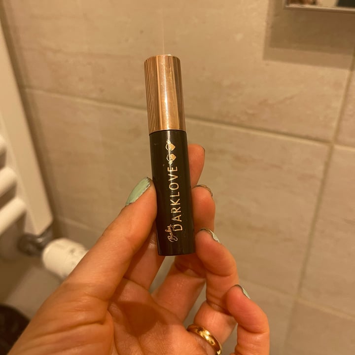 photo of Clio Makeup Darklove mascara shared by @rossella82 on  06 Apr 2022 - review