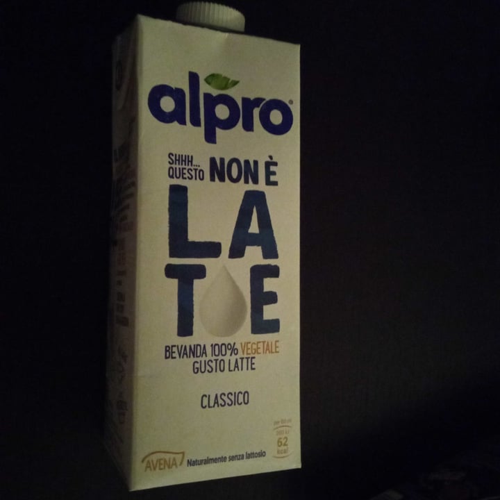 photo of Alpro This is Not Milk Classic Questo Non è Late Classico shared by @palera on  25 Jun 2022 - review