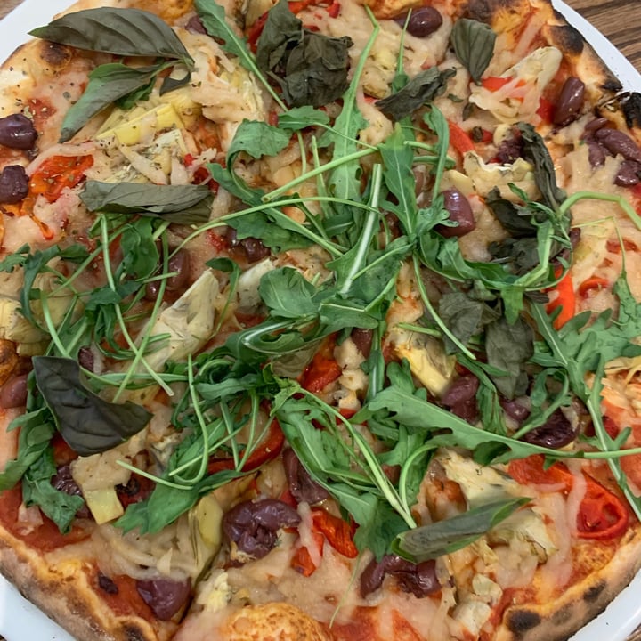 review photo of Doppio Zero Vegitaranean Pizza shared by @gjrichter on 19 Aug 2021 - review