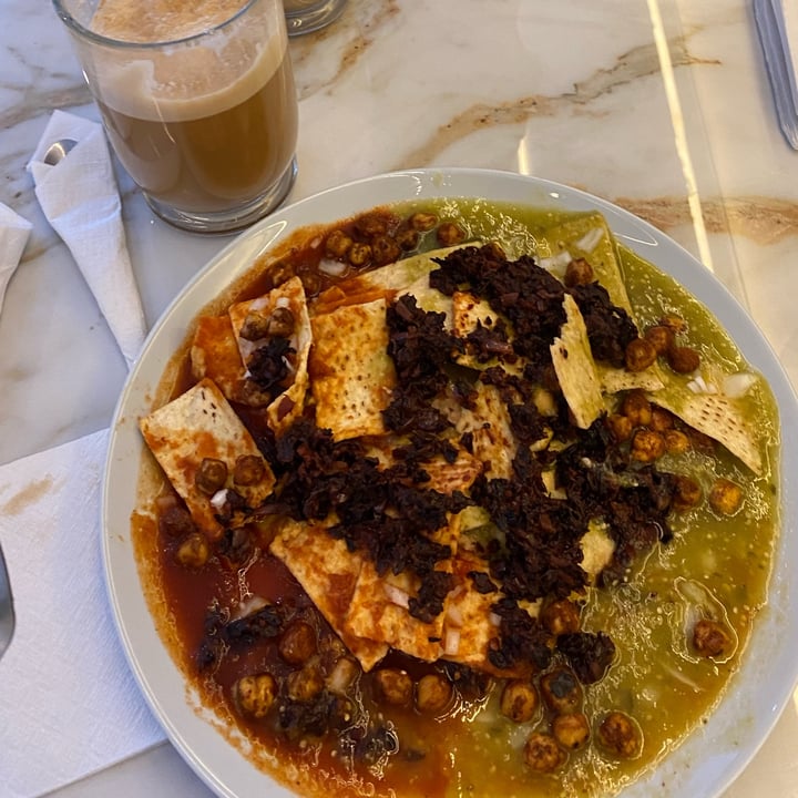 review photo of Moracuyá Chilaquiles veganos shared by @lavacavegana on 20 Feb 2022 - review