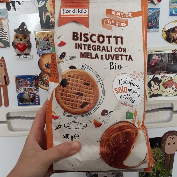 review photo of Fior di Loto Biscotti integrali con mela e uvetta shared by @lasse801 on 08 Oct 2022 - review