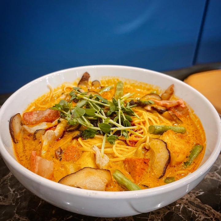 photo of Roots Bistro angel hair Laksa shared by @veggiexplorer on  08 Aug 2022 - review