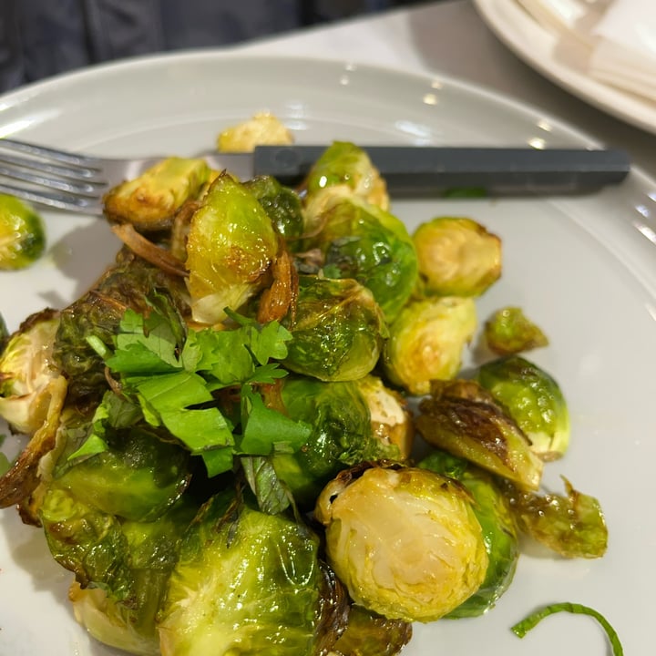 photo of Herbivore Vegan料理 胡麻孢子甘藍 SAUTEED BRUSSEL SPROUTS WITH MISO VINAIGRETTE shared by @konnie on  23 Nov 2022 - review