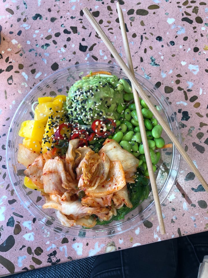 photo of Honi Poke - Hawaiian Poke Bowl Restaurant Avocado & Mango Vegan Bowl shared by @kaekatz on  02 Oct 2019 - review