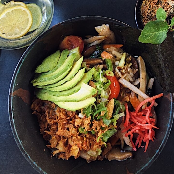 review photo of Kitchen Ramen Bar Avocado Bowl shared by @juliageyer on 14 Aug 2020 - review