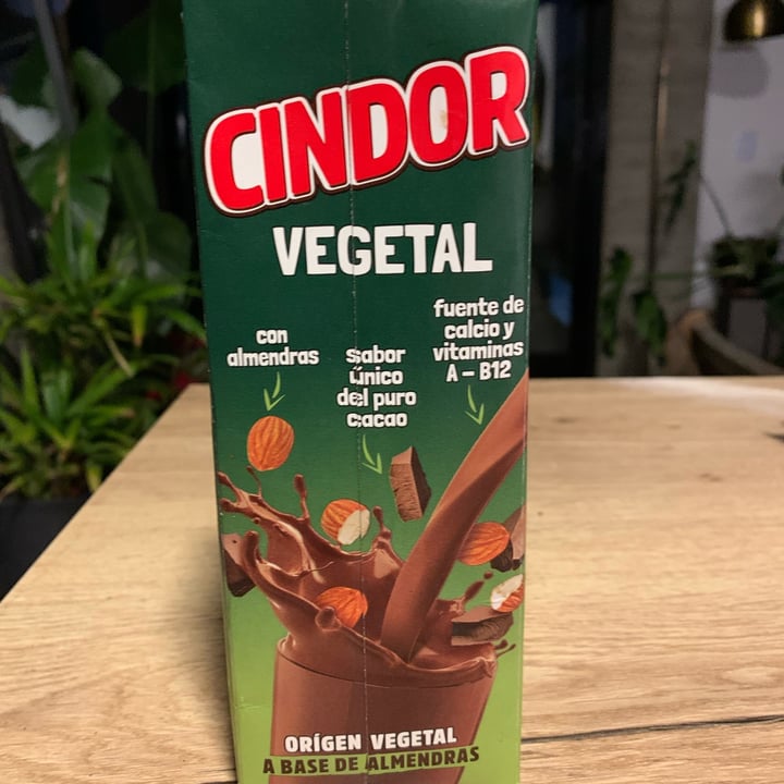 photo of cindor Vegetal a Base de Almendras  shared by @fserei on  26 Aug 2022 - review