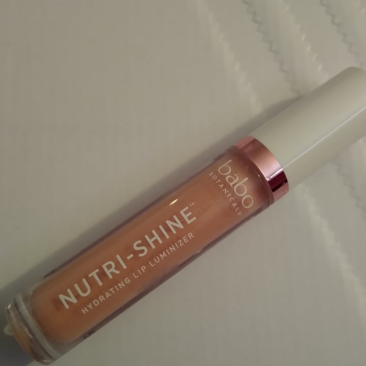 review photo of Babo Botanicals Nutri-Shine Hydrating Lip Luminizer-Nude Pearl shared by @herbivourousdyrad on 14 Jan 2022 - review
