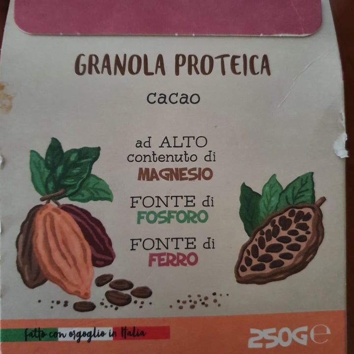 photo of Ambrosiae Granola proteica cacao fondente shared by @gretadebby on  10 Mar 2022 - review