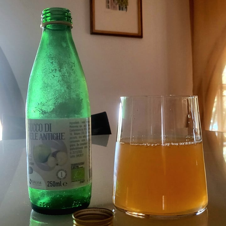 review photo of Salvia Succo di Mele Antiche shared by @algaritmica on 09 Jun 2022 - review