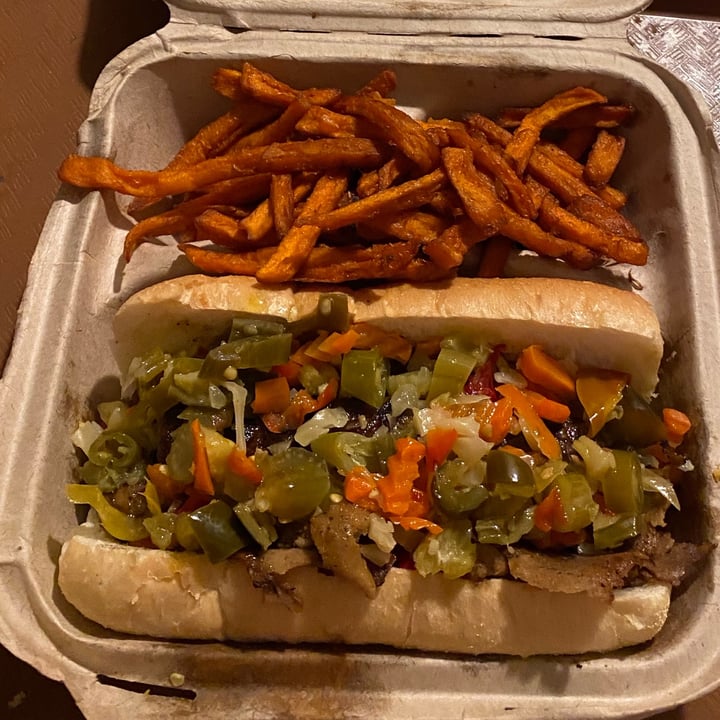 review photo of The Chicago Diner, Logan Square Italian Beef with Sweet Peppers shared by @kitkas on 13 Jan 2021 - review