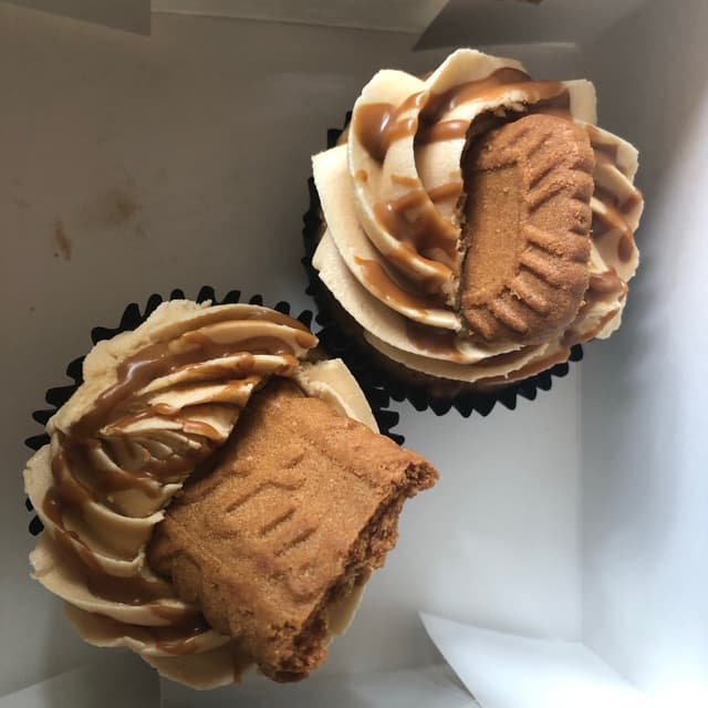 Foto do prato “Biscoff cupcake”