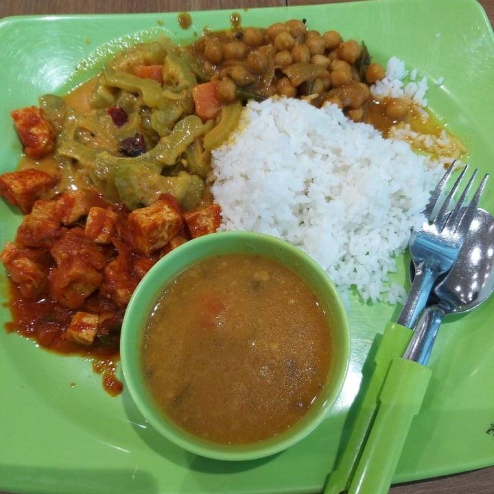 photo of Flavours @ UTown (Foodclique) Indian Stall - Vegetarian Rice Set shared by @darkchocoholic on  24 Mar 2021 - review