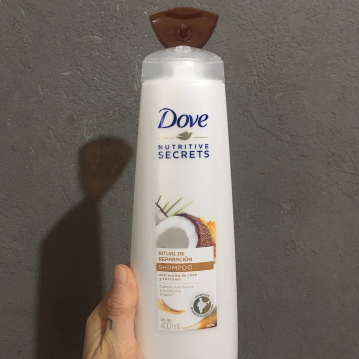 photo of Dove Shampoo shared by @lauchis on  07 May 2020 - review