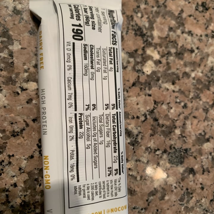 photo of No Cow Sticky Cinnamon Roll Bar shared by @drichi on  10 May 2022 - review