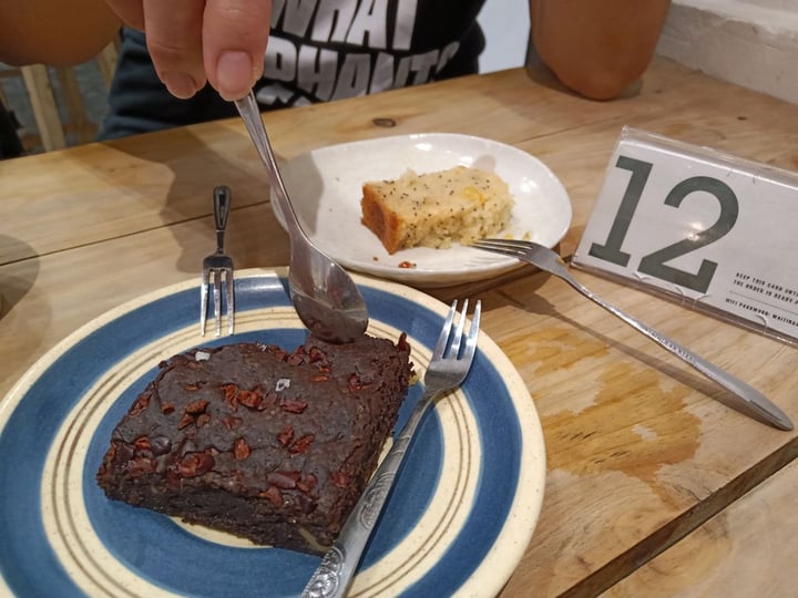 review photo of Lá Studio Brownies shared by @evevegan on 17 Jan 2020 - review