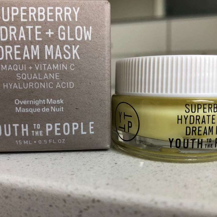 photo of Youth To The People Superberry Hydrate + Glow Dream Mask shared by @yumi on  04 May 2021 - review