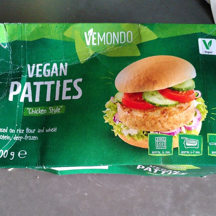 review photo of Vemondo Vegan Patties Chicken Style shared by @karmakim on 20 Jan 2022 - review