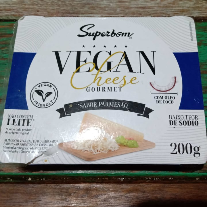review photo of Superbom Queijo Parmesão Gourmet shared by @vancavaliere on 22 Apr 2022 - review