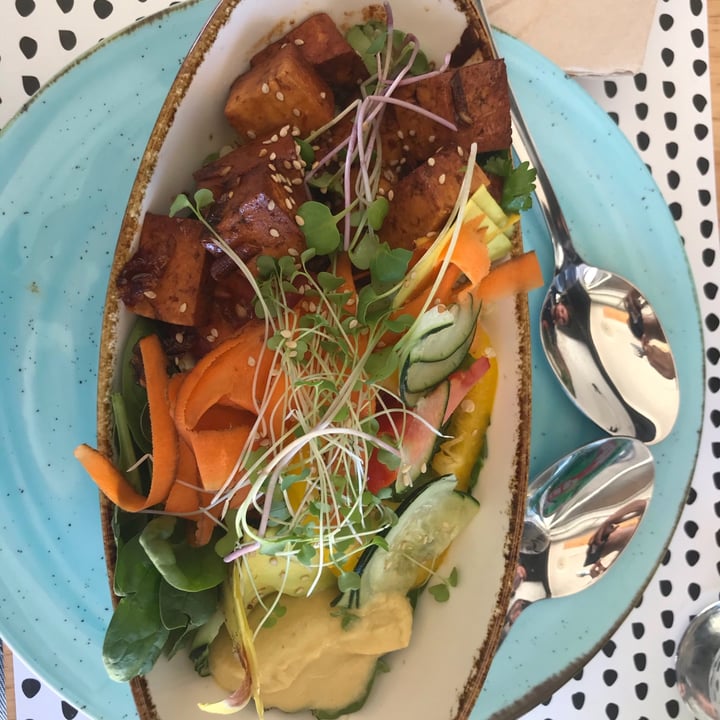 review photo of Ameli Restaurante Tofu Salad shared by @drescoding on 15 Aug 2020 - review