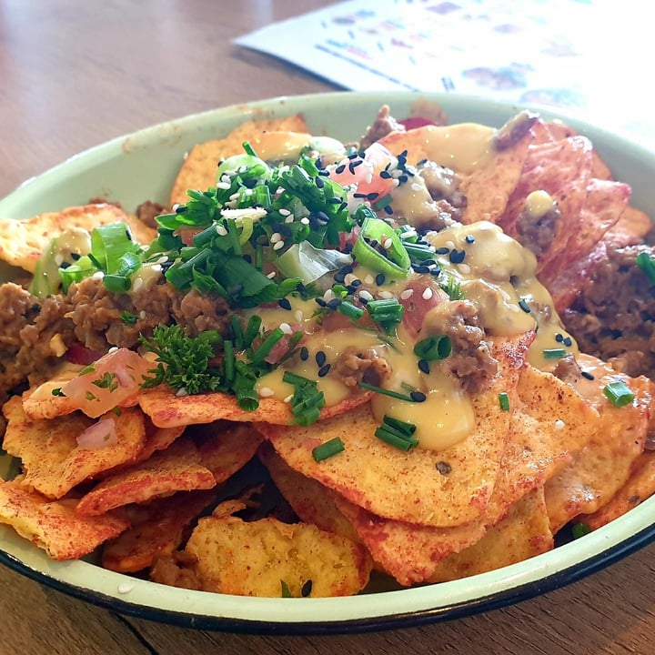 photo of Lekker Vegan Kyalami On Main Nacho bowl shared by @compassionate1candy on  17 Nov 2020 - review