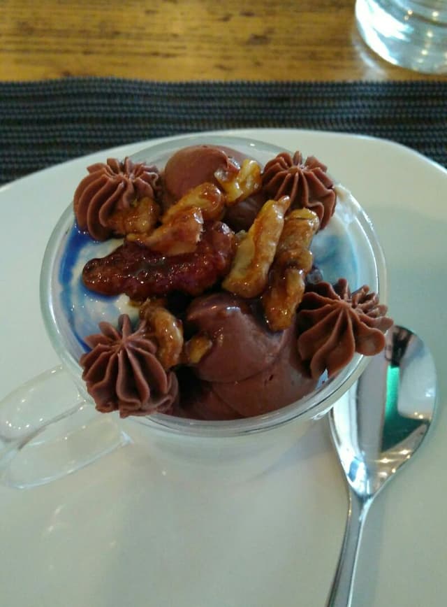 Photo of the dish “Copa de chocolate con nueces”