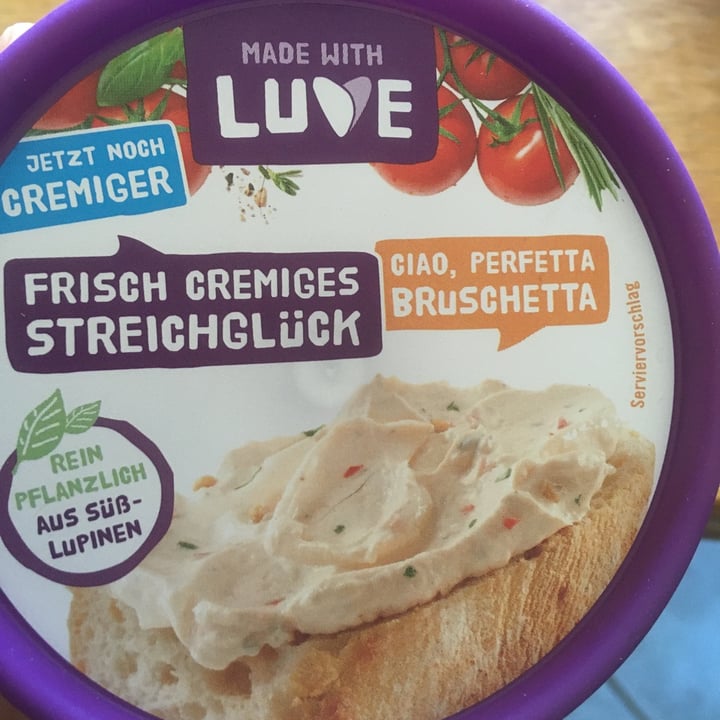 photo of Made With Luve Streichglück Bruschetta shared by @veganfreak on  01 May 2020 - review