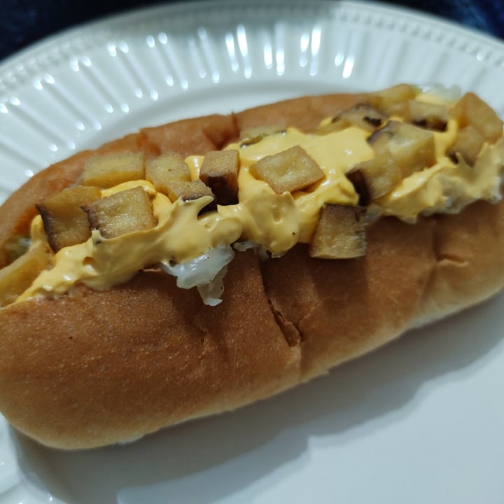 photo of Morrones Not dog Com Chucrute, Cheddar Vegano, Tofu Defumado, Etc. shared by @ericadeemoraes on  07 Nov 2021 - review