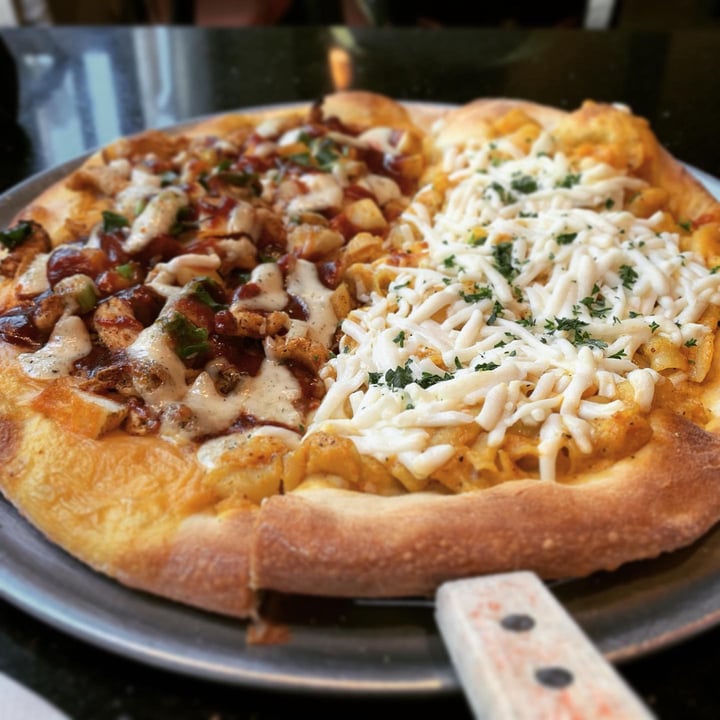 photo of CyBelle's Front Room Pizza shared by @veganpetite on  12 Jun 2019 - review