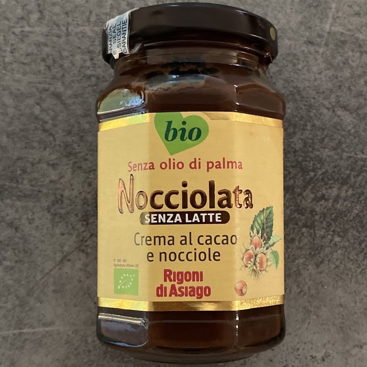 photo of Rigoni di Asiago Crema de avellana con chocolate shared by @giorgiamk on  06 Nov 2022 - review