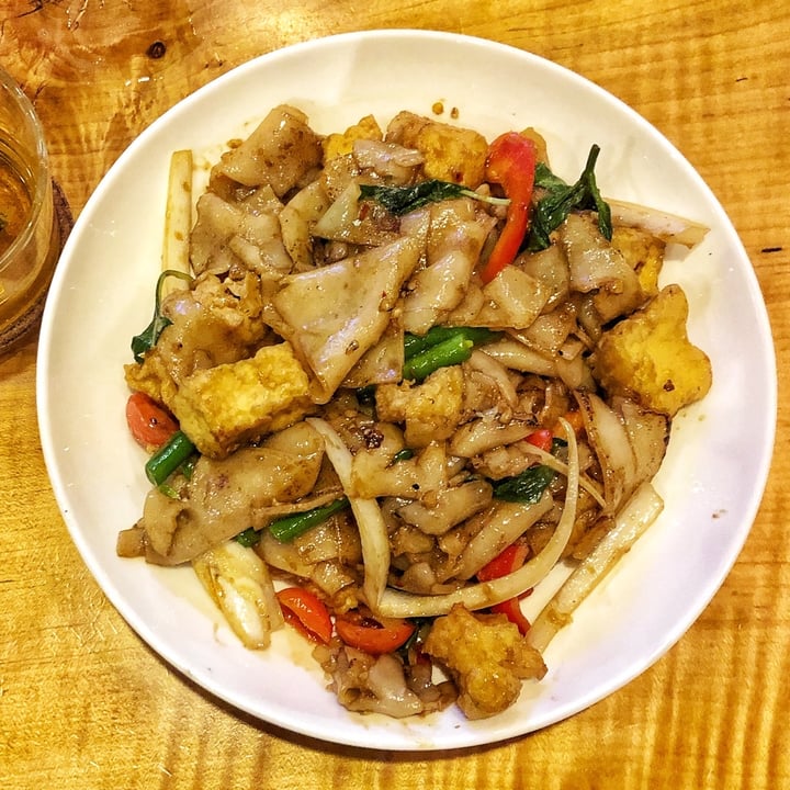 photo of KIIN IMM THAI RESTAURANT Drunken Noodles with Tofu shared by @thejewishvegan on  07 Jan 2020 - review
