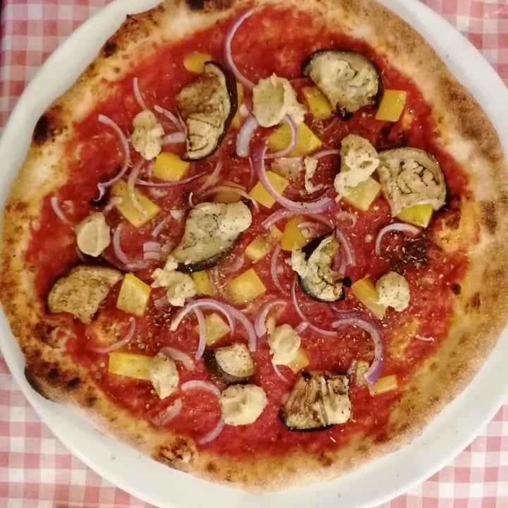 photo of Pota la pizza Calcinato Pizza fumosa shared by @raffysoloishere on  13 Dec 2022 - review