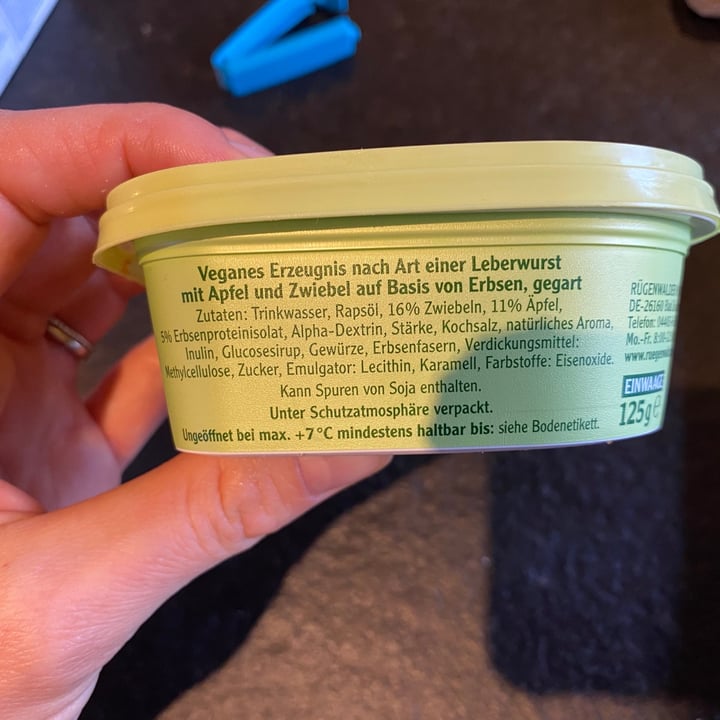 photo of Rügenwalder Mühle Vegane Pommersche Apfel und Zwiebel shared by @magdalenamichl on  14 Jan 2021 - review