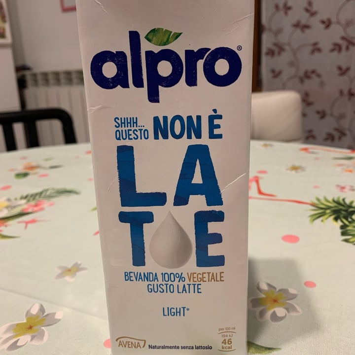 photo of Alpro This is Not Milk Classic Questo Non è Late Classico shared by @veronicalandolfi on  30 Apr 2022 - review