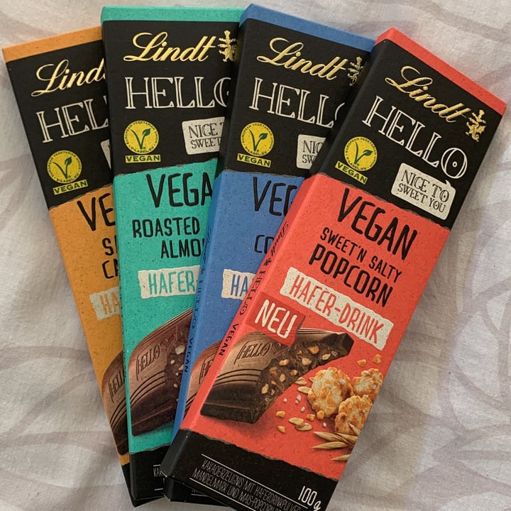 photo of Lindt Hello Sweet and Salty Popcorn shared by @leeanneeatsvegan on  12 Apr 2022 - review