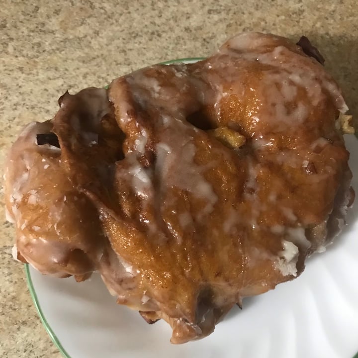 photo of Empire Donuts View Street Vegan apple fritter shared by @vegan4lyfe on  10 Sep 2020 - review