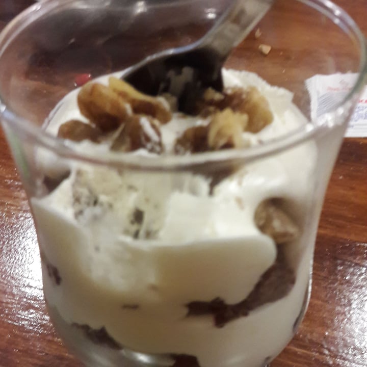 review photo of La Reverde Parrillita Vegana Copa Chocotorta shared by @etiquetadietetica on 30 Jun 2020 - review