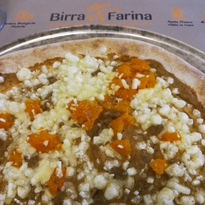 photo of Birra & Farina Pizza Veg Zuccotto shared by @barbarabergantin on  01 Feb 2022 - review