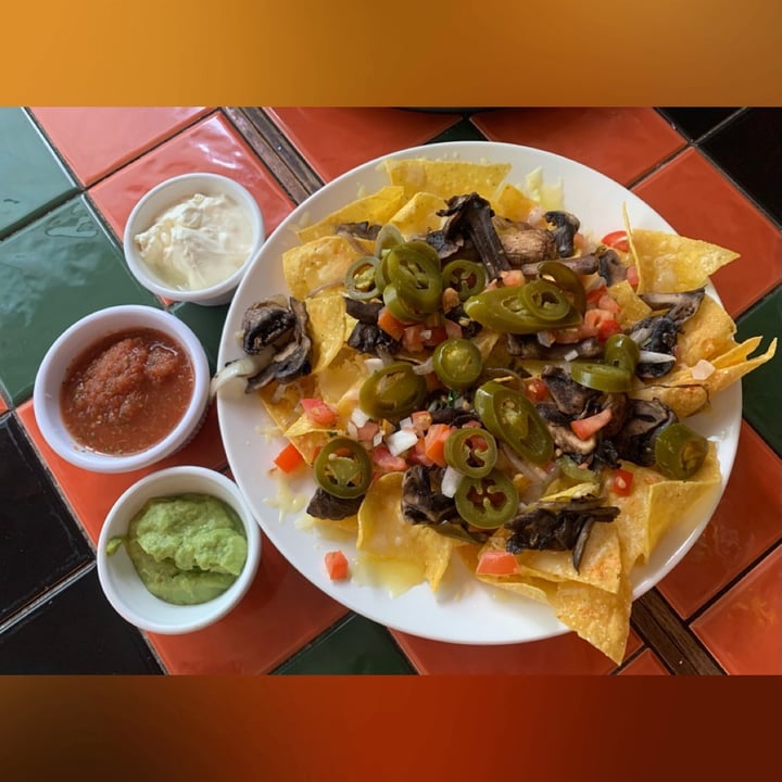 review photo of Cha Cha Cha Mushroom Nachos shared by @pbl on 20 Dec 2020 - review