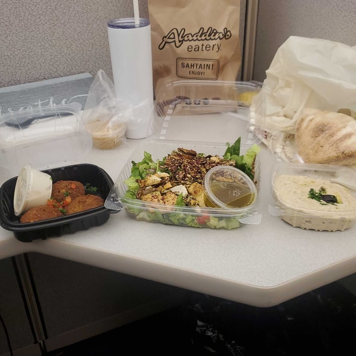 photo of Aladdin's Eatery Cranberry Twp Fattoush salad w/ Baba Ganoush and Falafel shared by @afreagginvegan on  23 Nov 2021 - review
